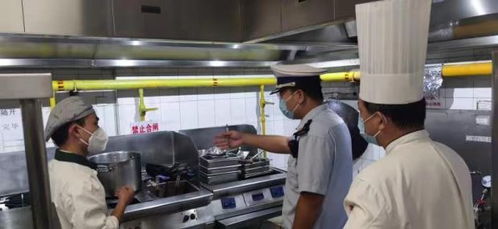 為民擰緊 安全閥 北京朝陽(yáng)消防進(jìn)行燃?xì)庀腊踩髾z查