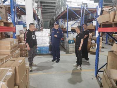 筑牢企業(yè)“防火墻” 縣消防救援大隊(duì)開(kāi)展工廠消防安全專(zhuān)項(xiàng)檢查與檢測(cè)服務(wù)